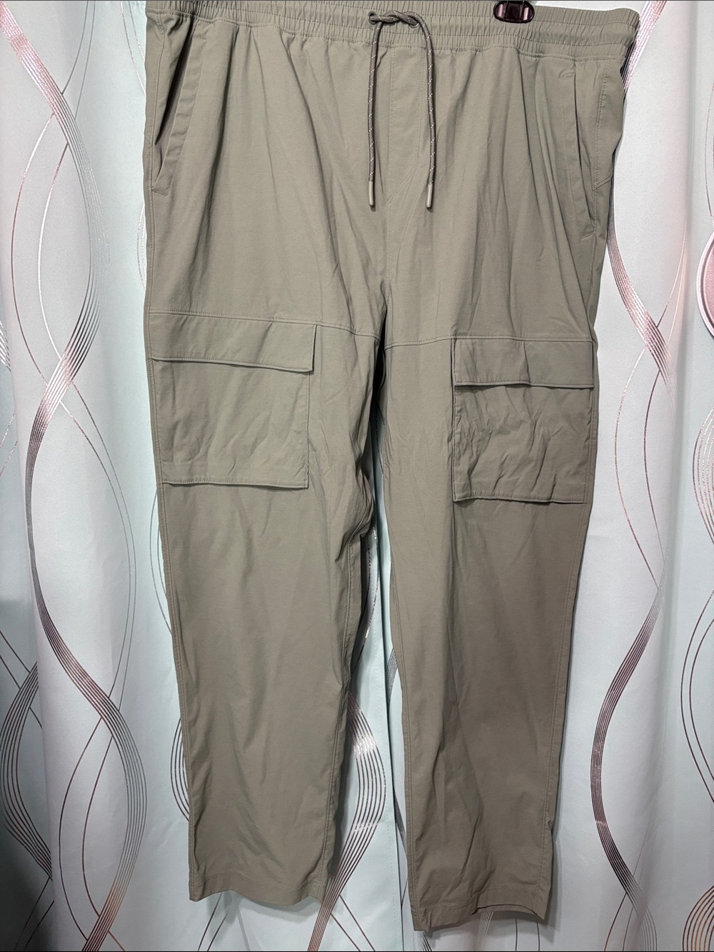 all in motion Women's Cargo Joggers in olive green